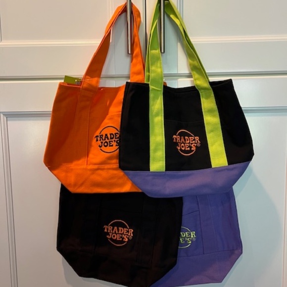 Trader Joe's Halloween Mini Canvas Bag Set of 4 - NEW w/tags - Picture 1 of 2